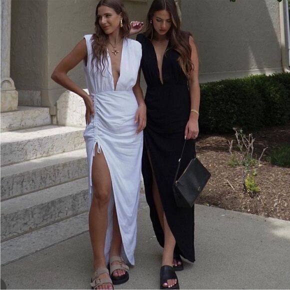 NWT REVOLVE X RUMER tully maxi XS - Picture 3 of 5